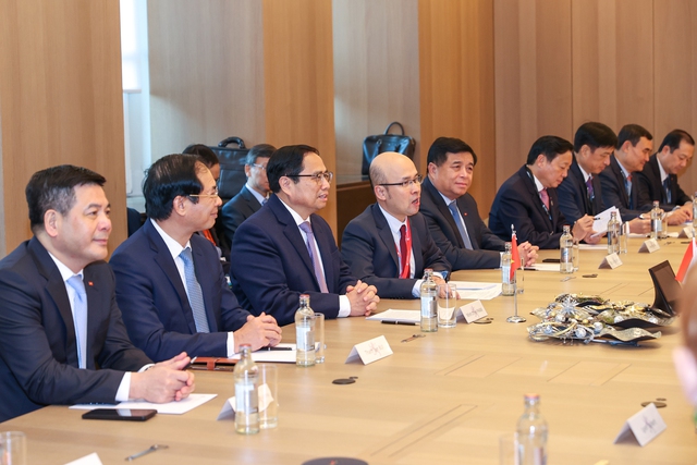 Thủ tướng Chính phủ Phạm Minh Chính đề nghị Chính phủ Luxembourg tạo điều kiện thuận lợi để hàng hóa xuất khẩu của Việt Nam tiếp cận thị trường Luxembourg và EU - Ảnh: VGP
