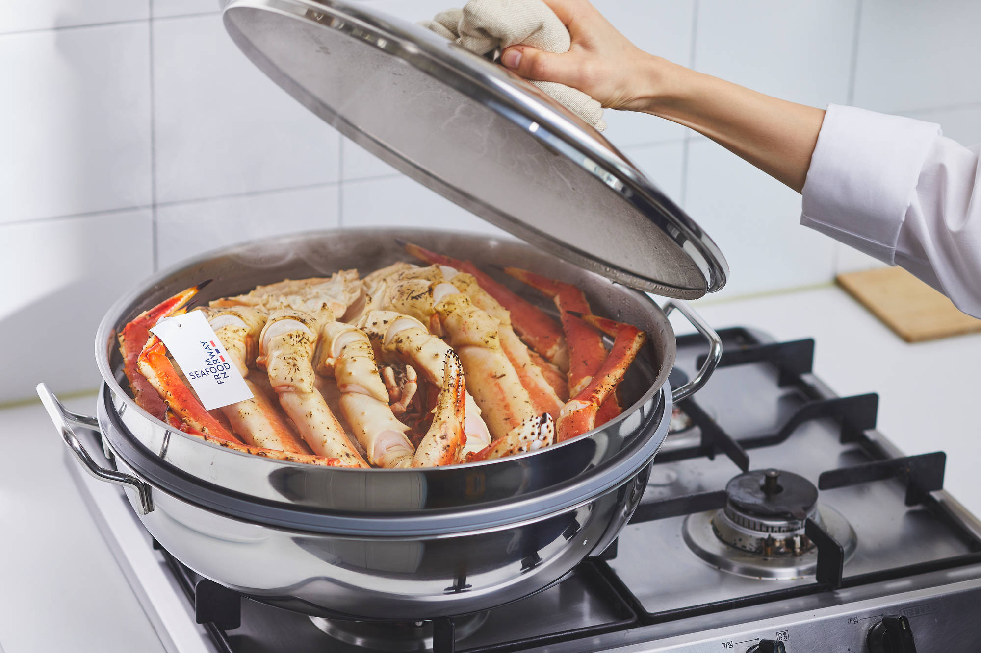 Nhiều món ngon nổi tiếng thế giới được chế biến từ Cua Hoàng đế đỏ. Ảnh: Hội đồng Hải sản Na Uy
