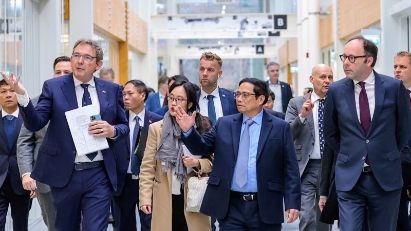 PM visits ‘Silicon Valley of Europe’