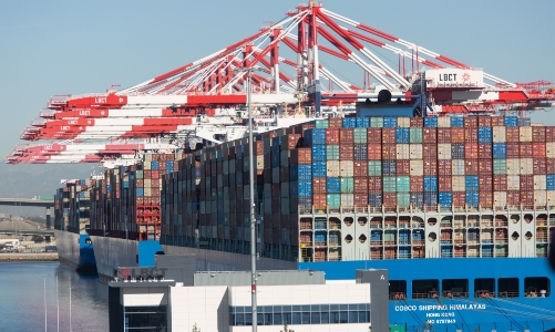 Thương mại toàn cầu tụt dốc, giá cước vận tải biển từ châu Á sang Mỹ giảm 90%