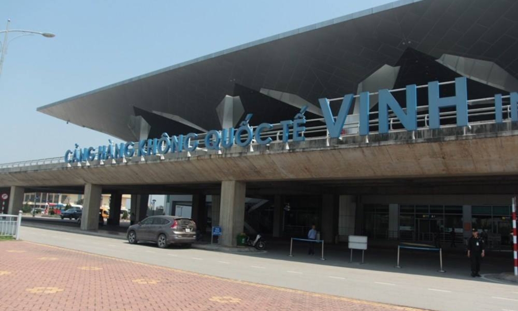 Cảng Hàng không quốc tế Vinh giai đoạn đến năm 2030, tầm nhìn đến năm 2050 được đề xuất tăng công suất lên lần lượt: 8 triệu khách/năm; 14 triệu khách/năm. Như vậy, tăng tương ứng 1 triệu khách/năm; 4 triệu khách/năm so với quy hoạch cũ.