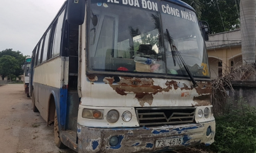 Ẩn hoạ từ xe cũ nát đưa đón công nhân Bắc Giang, 2 trung tâm đăng kiểm bị tạm đình chỉ