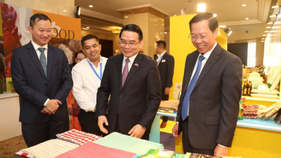 Vietnam investing over $5bln in Laos