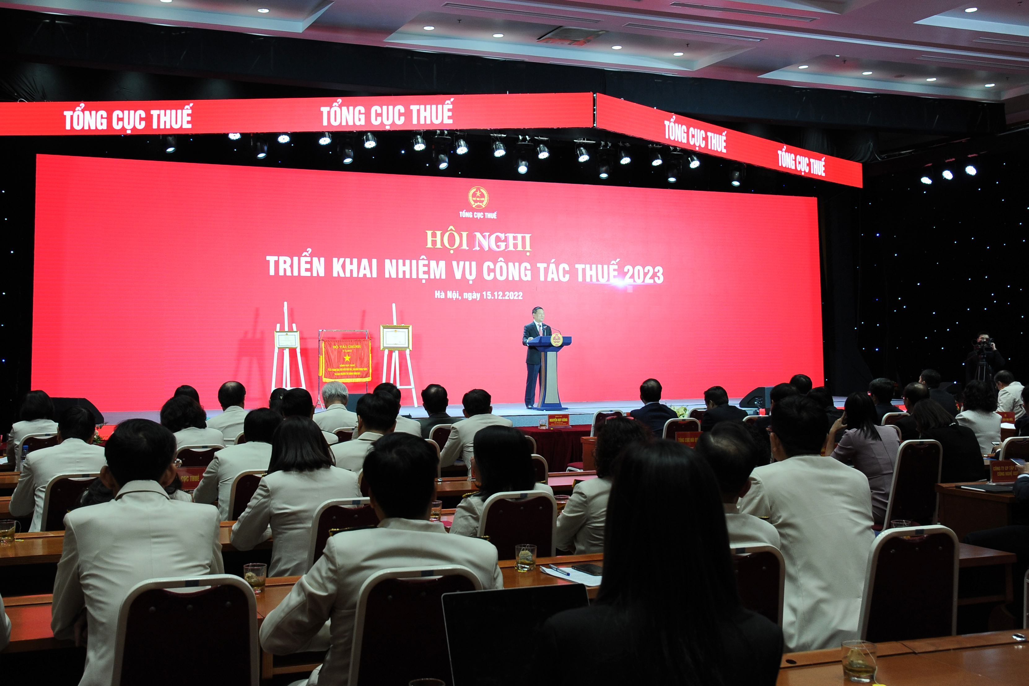 To&agrave;n cảnh hội nghị.