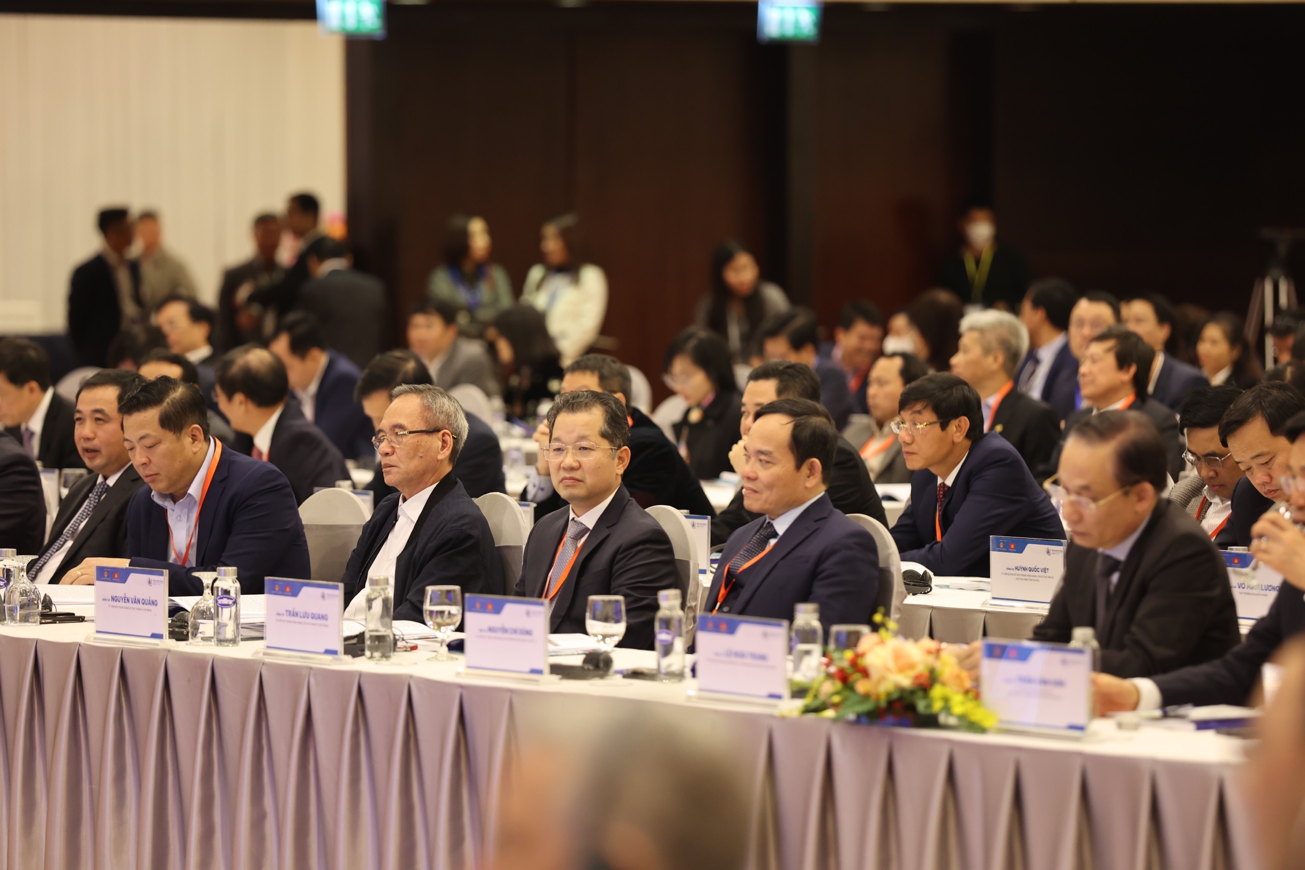 Các đại biểu tham dự Diễn đàn Kinh tế Việt Nam 2023.