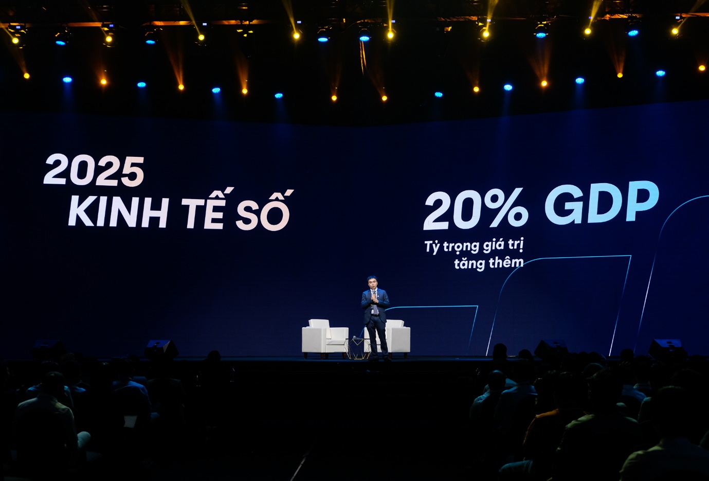 Ông Nguyễn Hoàng Minh – Tổng Giám đốc FPT IS nhấn mạnh tầm quan trọng của chuyển đổi số trong nền kinh tế số.