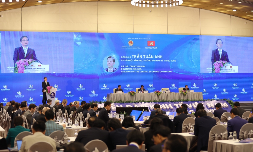 Ông Trần Tuấn Anh, Uỷ viên Bộ Chính trị, Trưởng Ban Kinh tế Trung ương phát biểu tại Diễn đàn Kinh tế Việt Nam 2023.