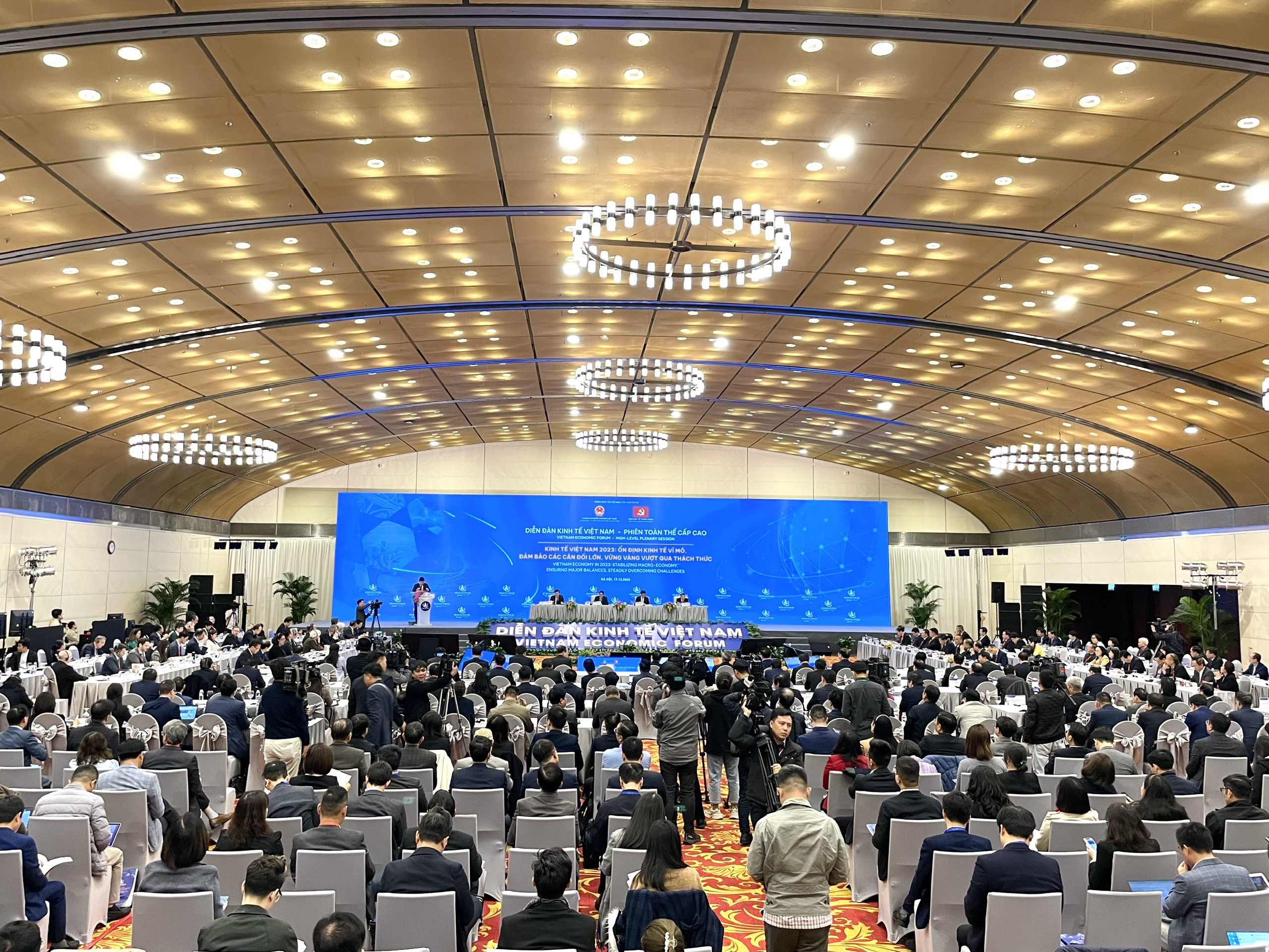 Diễn đ&agrave;n kinh tế Việt Nam lần thứ 5 với chủ đề: 