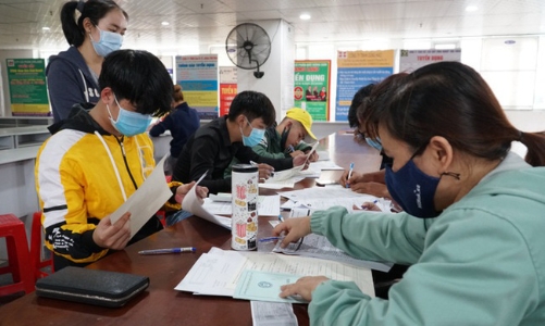 Hà Nội hỗ trợ lao động mất việc, bị nợ lương trong dịp Tết 