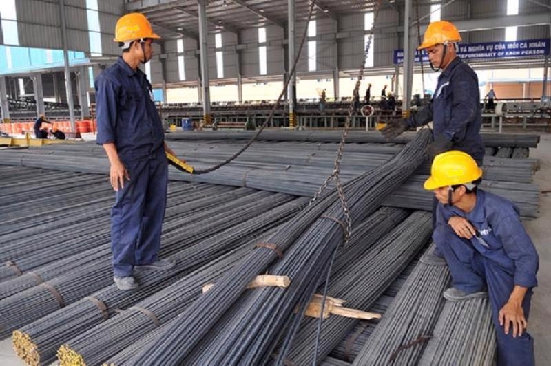 11M steel production and consumption continue downwards