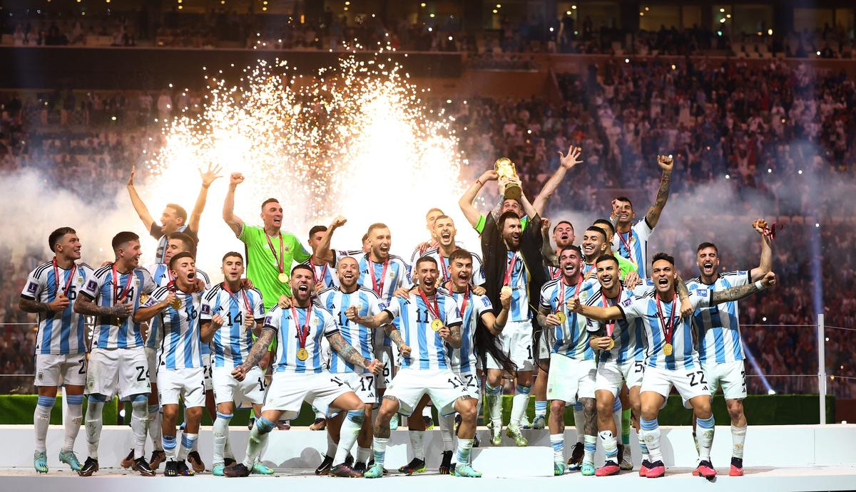 Sự phục hồi GDP sau chiến thắng ở World Cup phần lớn có thể là do xuất khẩu tăng thay vì tiêu dùng hoặc đầu tư trong nước.