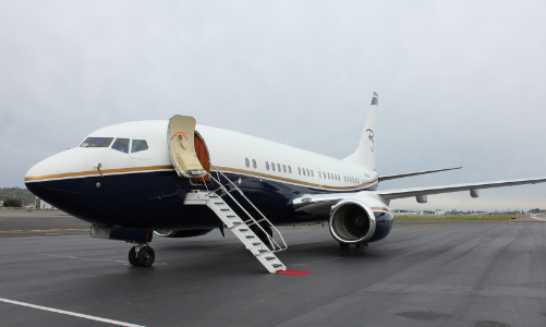 Giới siêu giàu mâu thuẫn khi sử dụng máy bay tư nhân
