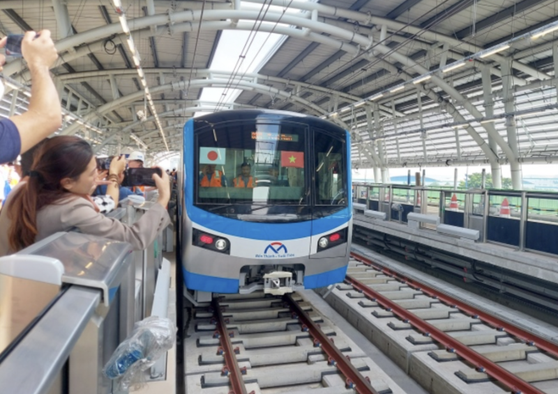 HCMC’s first metro line undergoes test run