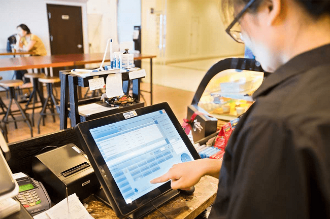 Cục Thuế TP. Hà Nội đang tích cực triển khai hóa đơn điện tử khởi tạo từ máy tính tiền có kết nối với có quan thuế.