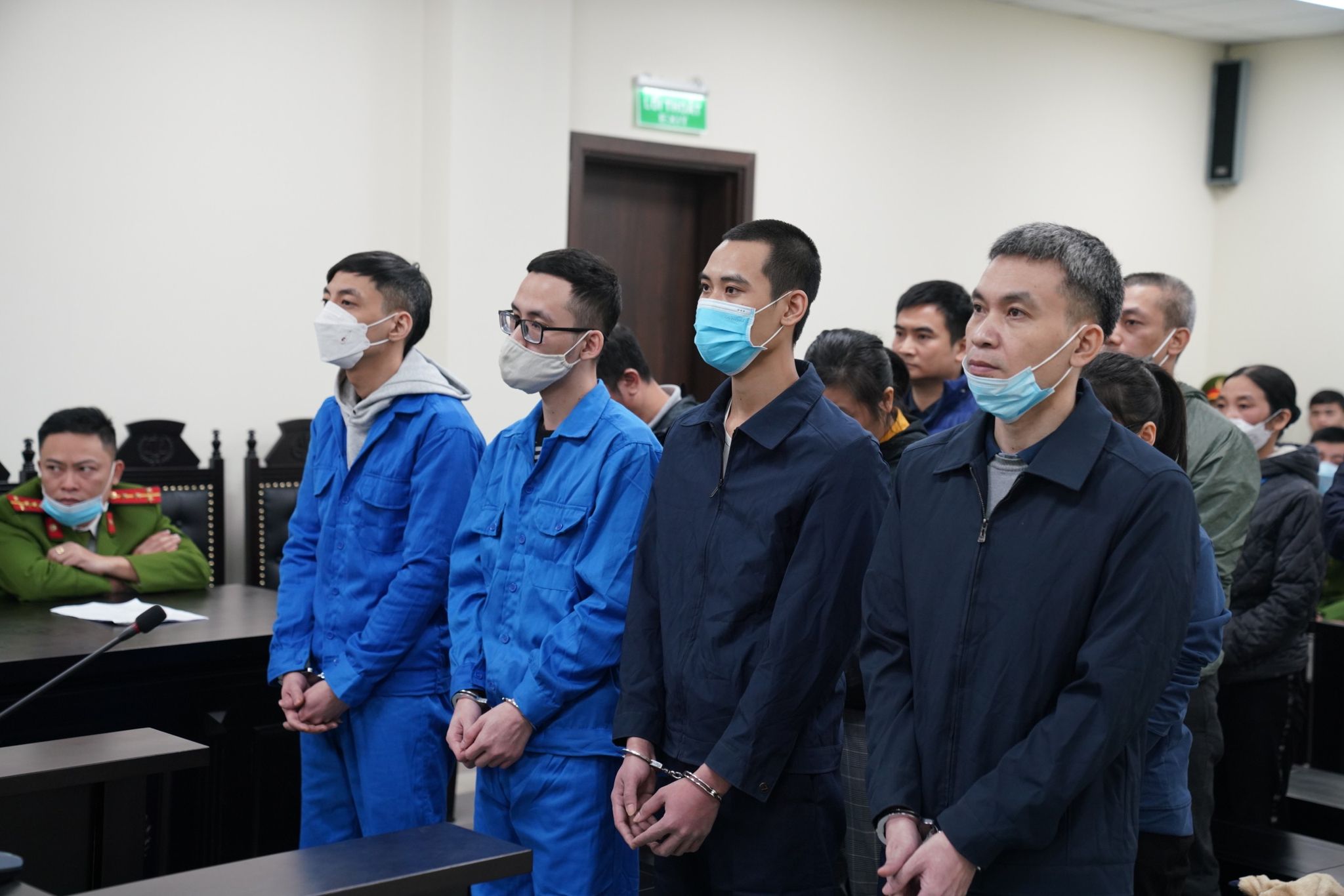 Các bị cáo tại tòa.
