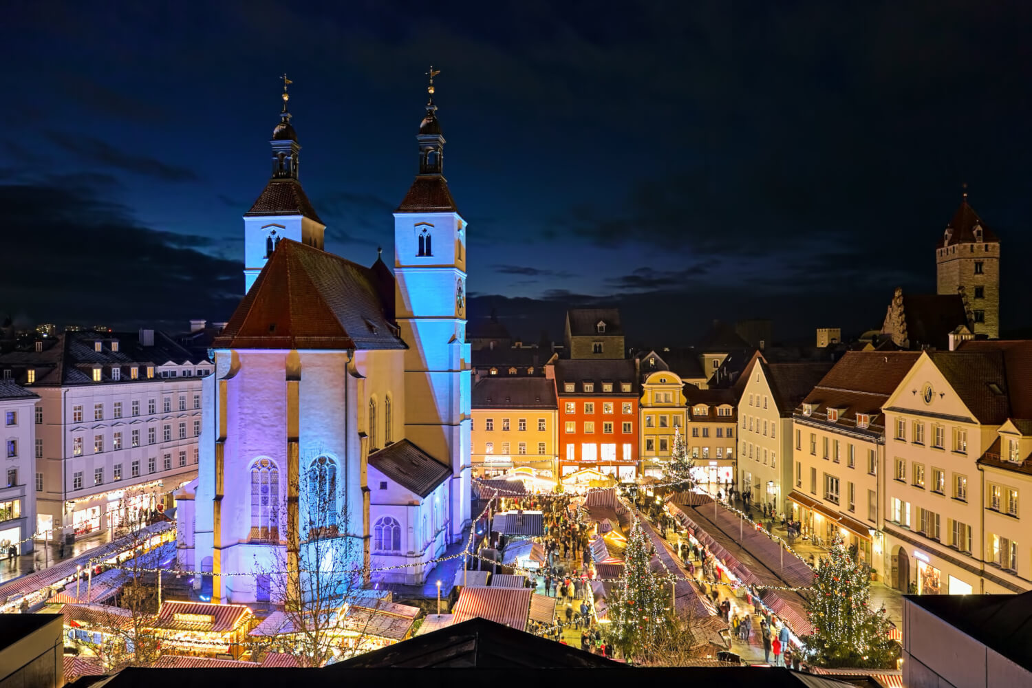 Khu chự Giáng sinh Regensburg vốn rất thu hút khách du lịch.