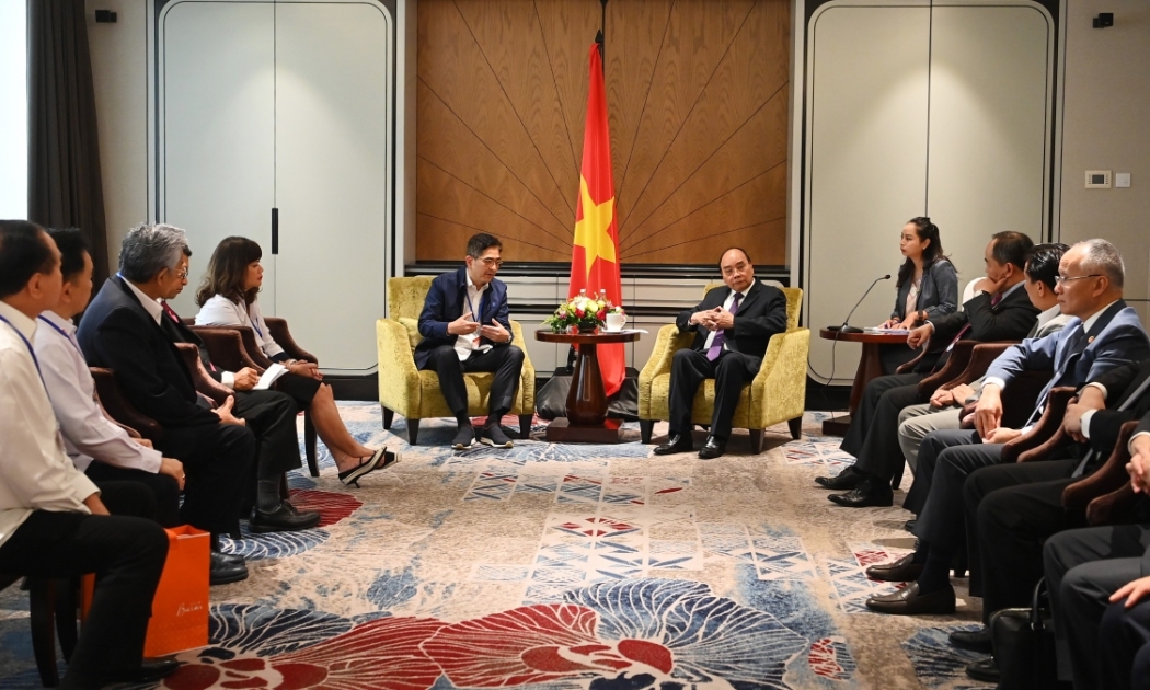 Chủ tịch nước Nguyễn Xuân Phúc tiếp Chủ tịch Phòng Thương mại và Công nghiệp Indonesia, ông Arsjad Rasjid - Ảnh: VGP