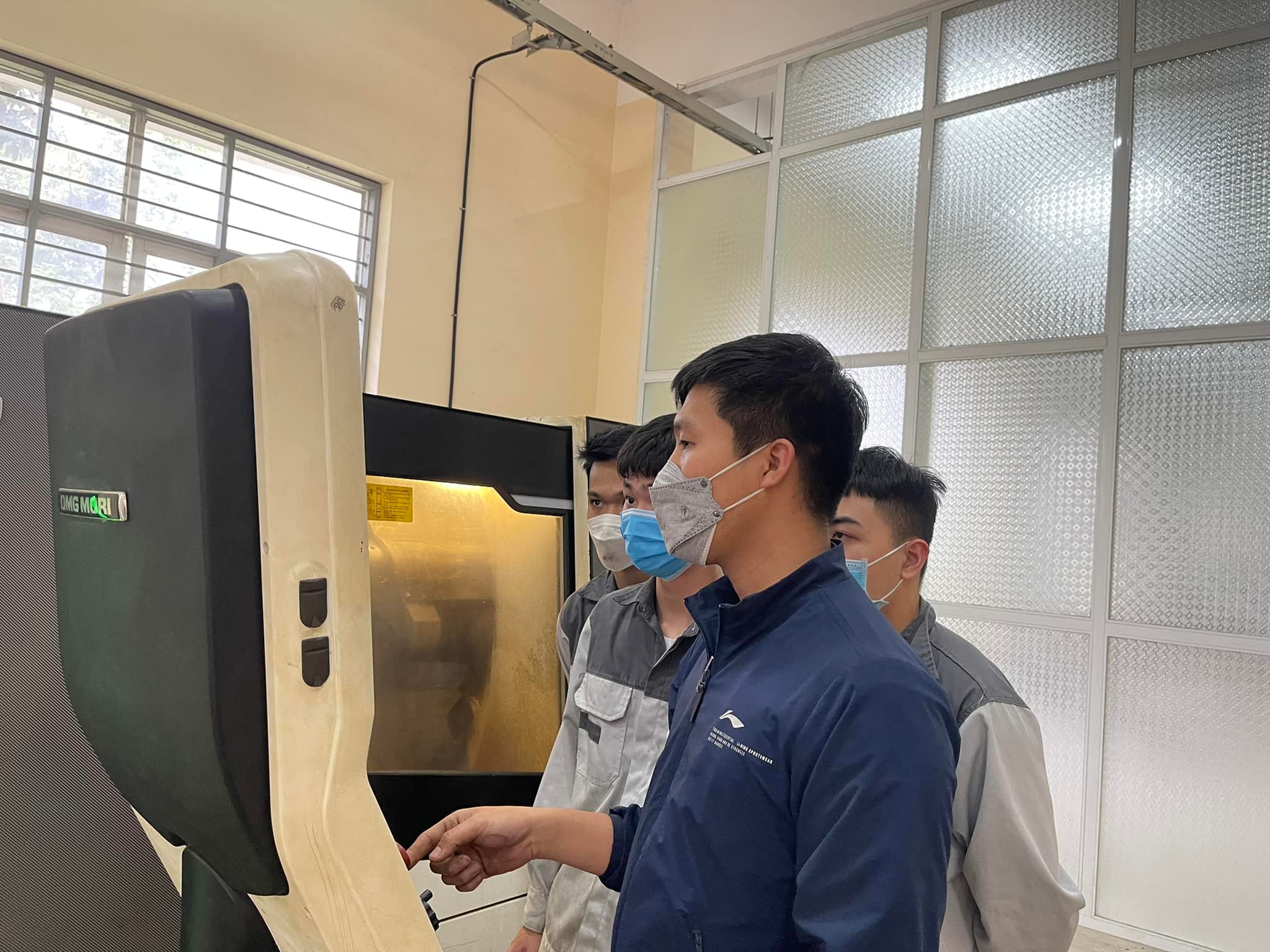 Việc hợp tác với doanh nghiệp tạo môi trường thực tập cho sinh viên. Ảnh - N.Dương. 