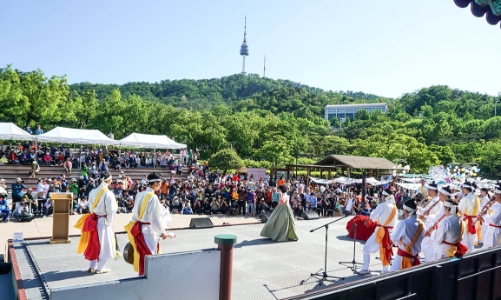 Vì sao kỳ nghỉ Tết Nguyên đán “đắt” tour du lịch nước ngoài?