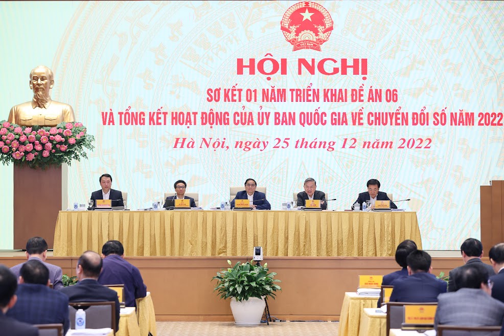 Thủ tướng Chính phủ Phạm Minh Chính, Chủ tịch Ủy ban Quốc gia về chuyển đổi số chủ trì Hội nghị Sơ kết 1 năm triển khai Đề án 06. (Ảnh: Nhật Bắc).