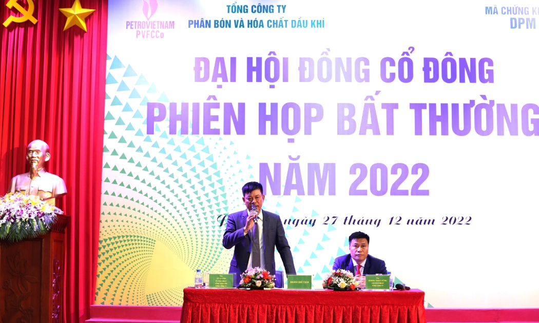 Đại hội đồng cổ đông phiên họp bất thường của PVFCCo thông qua mức chia cổ tức năm 2022 là 7.000 đồng/cổ phiếu.