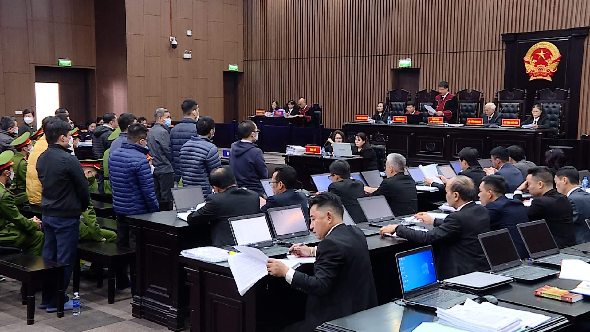 Quang cảnh phiên tòa vụ án AIC gian lận thầu.