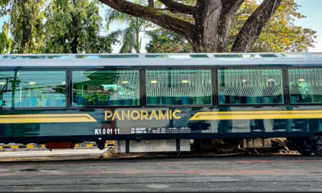Chuyến tàu Panoramic Train tại Indonesia. Ảnh: Viva