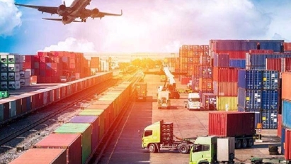 Trade value down in first half of December but annual figure up