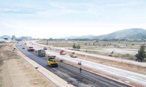 Ngành giao thông nỗ lực hoàn thành dự án trọng điểm