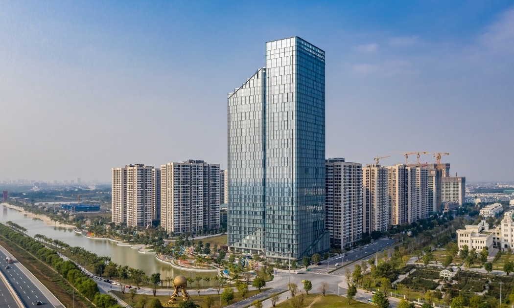 Eurowindow tự hào kiến tạo nên những cao ốc đẳng cấp hàng đầu Việt Nam, trong đó có Techno Park Tower - Tòa tháp văn phòng cao thứ 3 Hà Nội, được cấp chứng chỉ công trình xanh Leed Platium.