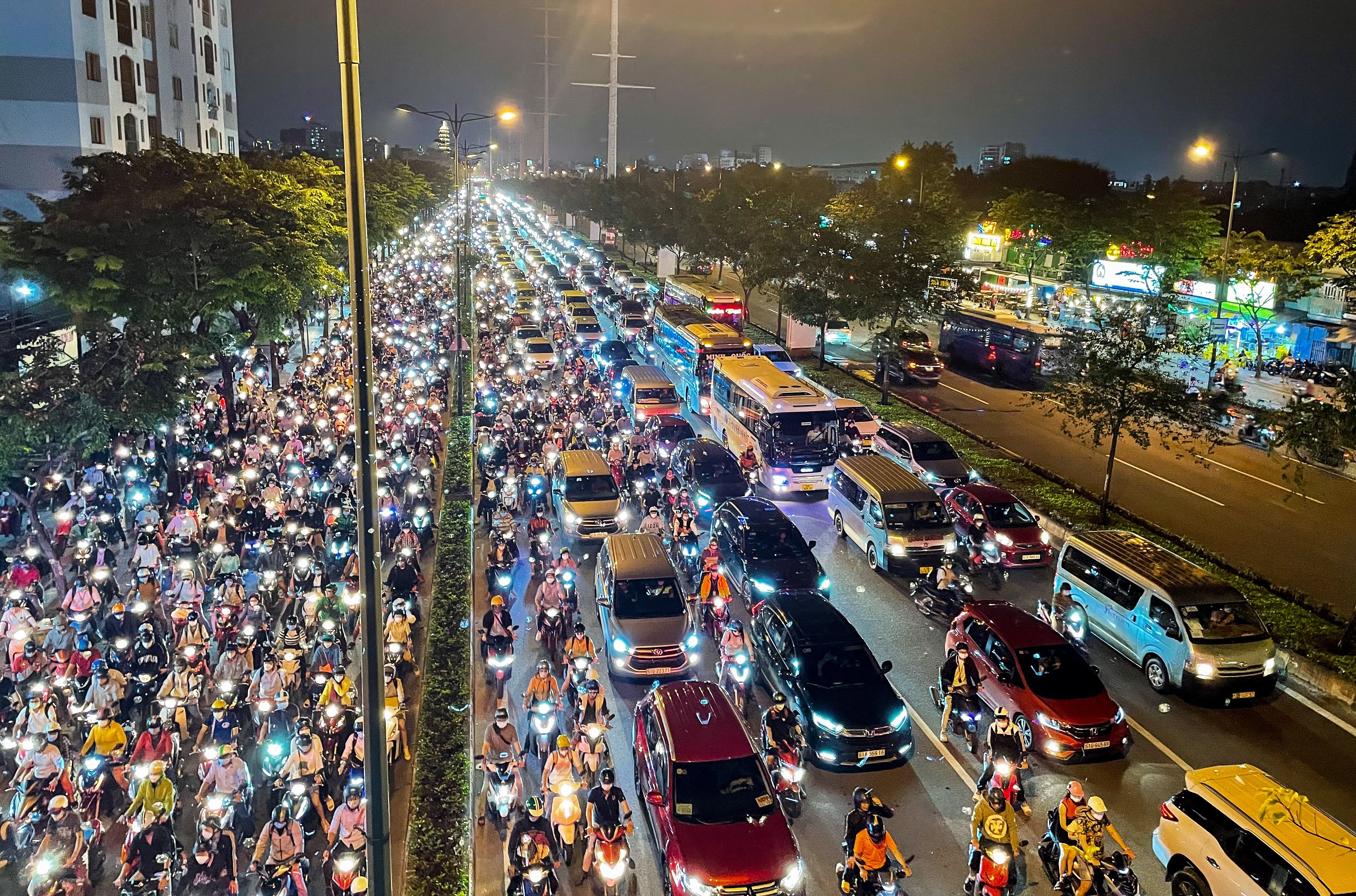 Bảo hiểm bắt buộc tr&aacute;ch nhiệm d&acirc;n sự của chủ xe cơ giới (bao gồm cả &ocirc; t&ocirc;, xe m&aacute;y) được thực hiện tại Việt Nam đến nay l&agrave; 34 năm (từ năm 1988 theo Quyết định của Hội đồng Bộ trưởng).