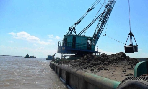 Thí điểm dùng cát biển làm vật liệu san lấp, đẩy nhanh tiến độ dự án cao tốc Đồng bằng sông Cửu Long
