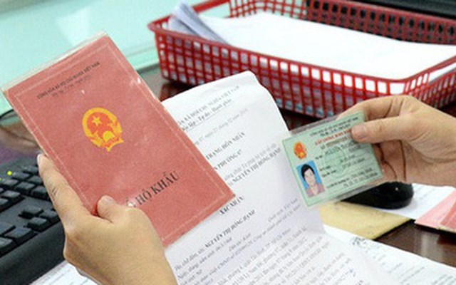 Từ 1/1/2023 bỏ Sổ hộ khẩu giấy. Ảnh VGP