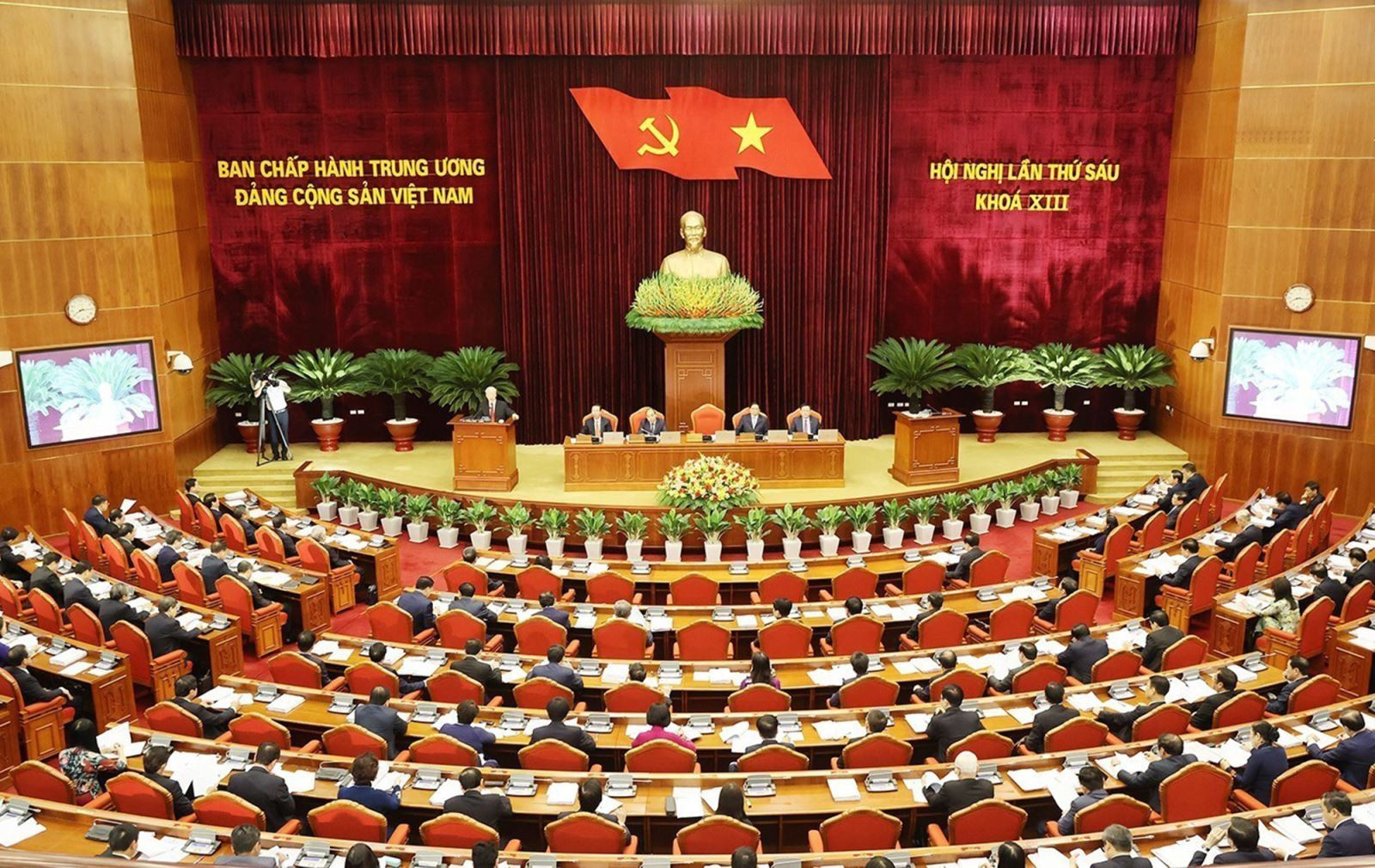 Hội nghị lần thứ sáu Ban Chấp hành Trung ương Đảng Cộng sản Việt Nam khóa XIII. Ảnh: TTXVN