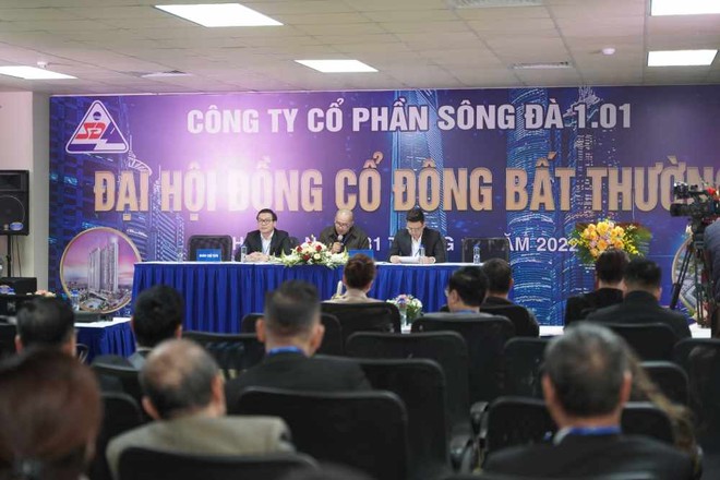 Quang cảnh đại hội của Sông Đà 1.01