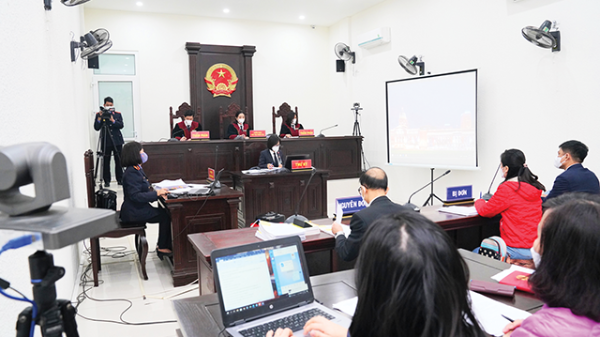 Chuyển đổi số hoạt động tố tụng với tòa án điện tử