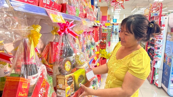 Qua thị trường quà Tết: “Bắt mạch” xu hướng tiêu dùng