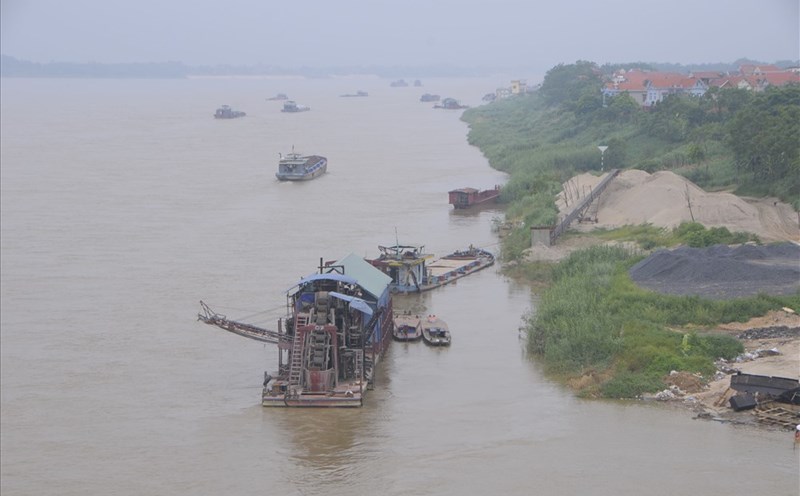 Cát tặc là một trong những vấn đề gây bức xúc tại Hà Nội