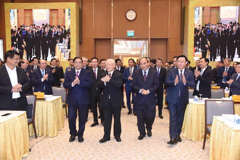 Tổng Bí thư Nguyễn Phú Trọng và các đồng chí lãnh đạo Đảng, Nhà nước dự Hội nghị trực tuyến toàn quốc của Chính phủ với các địa phương sáng 3/1 - Ảnh: VGP