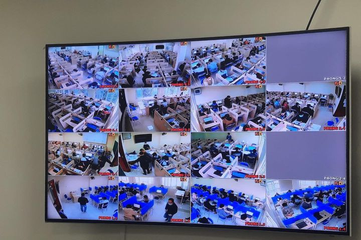 Thí sinh sẽ thi trực tiếp trên máy tính tại nhiều điểm thi trên cả nước. Ảnh: VNU.