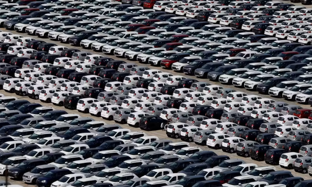 Bãi chứa xe tại nhà máy của Maruti Suzuki ở Manesar, Ấn Độ - Ảnh: Reuters