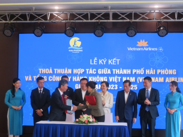 Lễ ký kết hợp tác giữa Hải Phòng với Tổng công ty Hàng không Vn và Tiktok