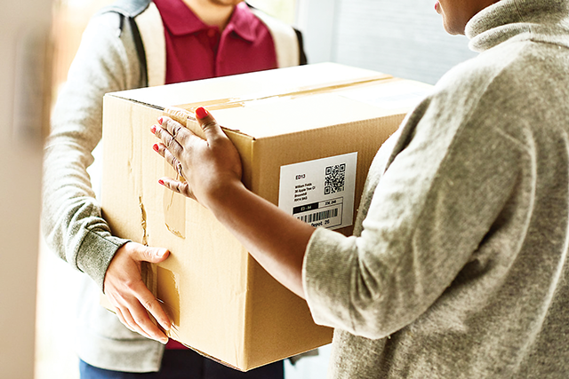 Bao b&igrave; trong thương mại điện tử cao gấp 6 lần so với lượng r&aacute;c thải bỏ đi sau khi mua c&aacute;c sản phẩm tại cửa h&agrave;ng.