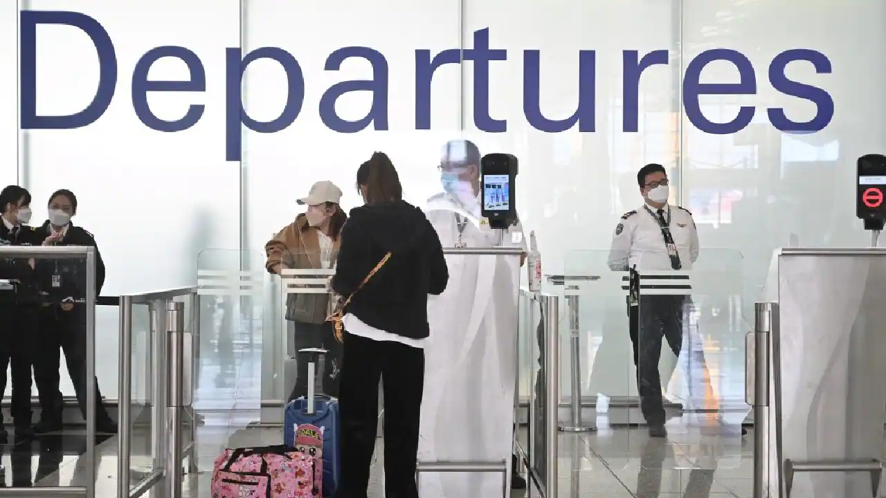 Nhiều quốc gia&nbsp;y&ecirc;u cầu kết quả x&eacute;t nghiệm Covid-19 &acirc;m t&iacute;nh bắt buộc đối với những người đến từ Trung Quốc.