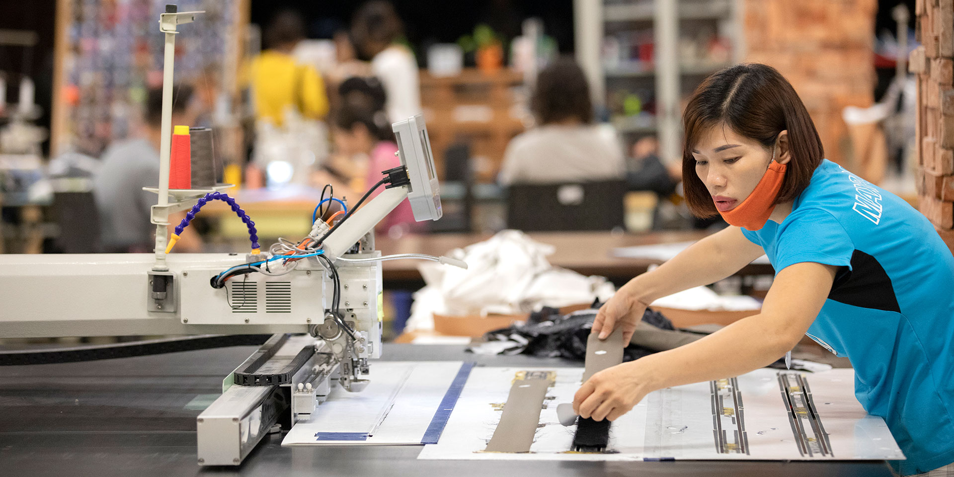 Thị trường hàng may mặc được nhiều doanh nghiệp dự báo trầm lắng kéo dài sang quý 2 năm 2023.