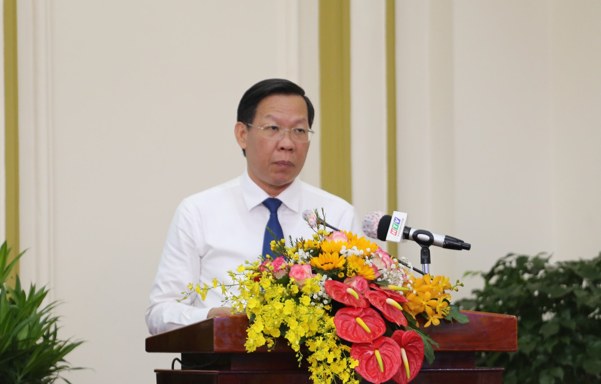 Thành lập Ban Chỉ đạo và Tổ Giúp việc Ban Chỉ đạo về chuyển đổi số của TP.HCM là sự kiện đặt nền móng đầu tiên cho chương trình Chuyển đổi số của TP.HCM.
