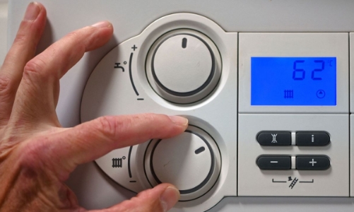 Khí đốt đang rẻ nhất kể từ trước xung đột Nga-Ukraine, châu Âu có thể “ăn mừng”?