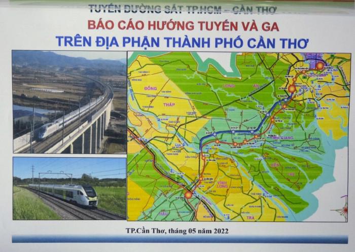 Liên danh tư vấn báo cáo phương án tiền khả thi về sơ đồ tuyến đường sắt.