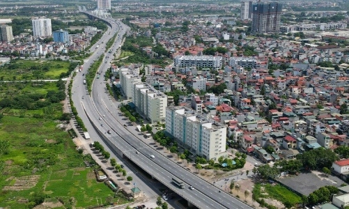 Doanh nghiệp bất động sản “chịu đau” để tồn tại