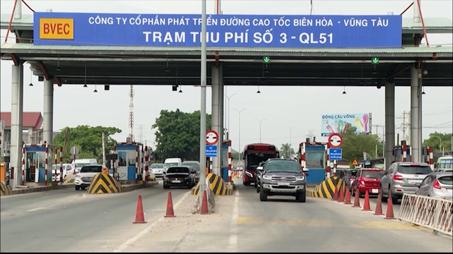Cục Đường bộ yêu cầu không để xảy ra hiện tượng tiêu cực trong quá trình chuẩn bị dừng thu tại trạm thu phí.